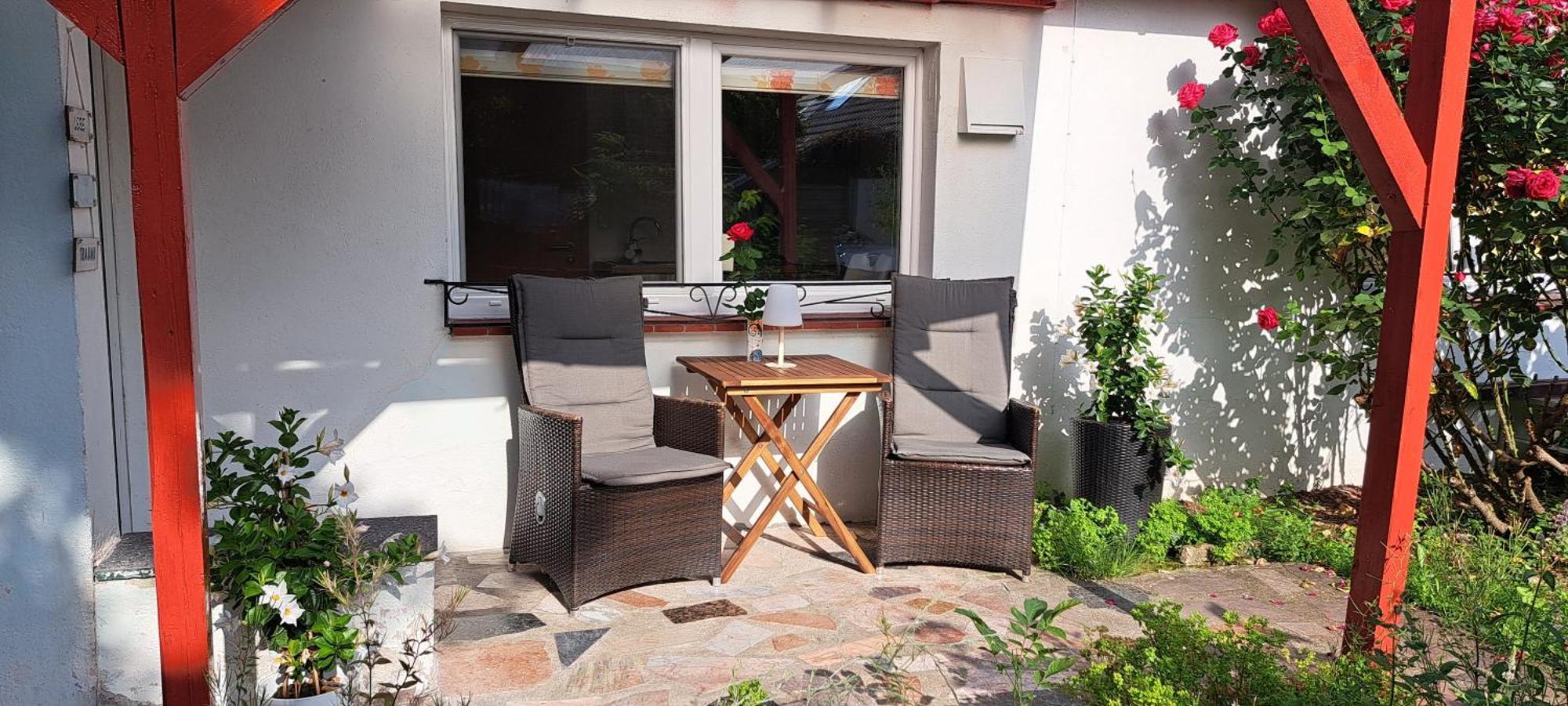 Bungalow an der Tanne mit überdachter Terrasse Düsseldorf Exterior foto