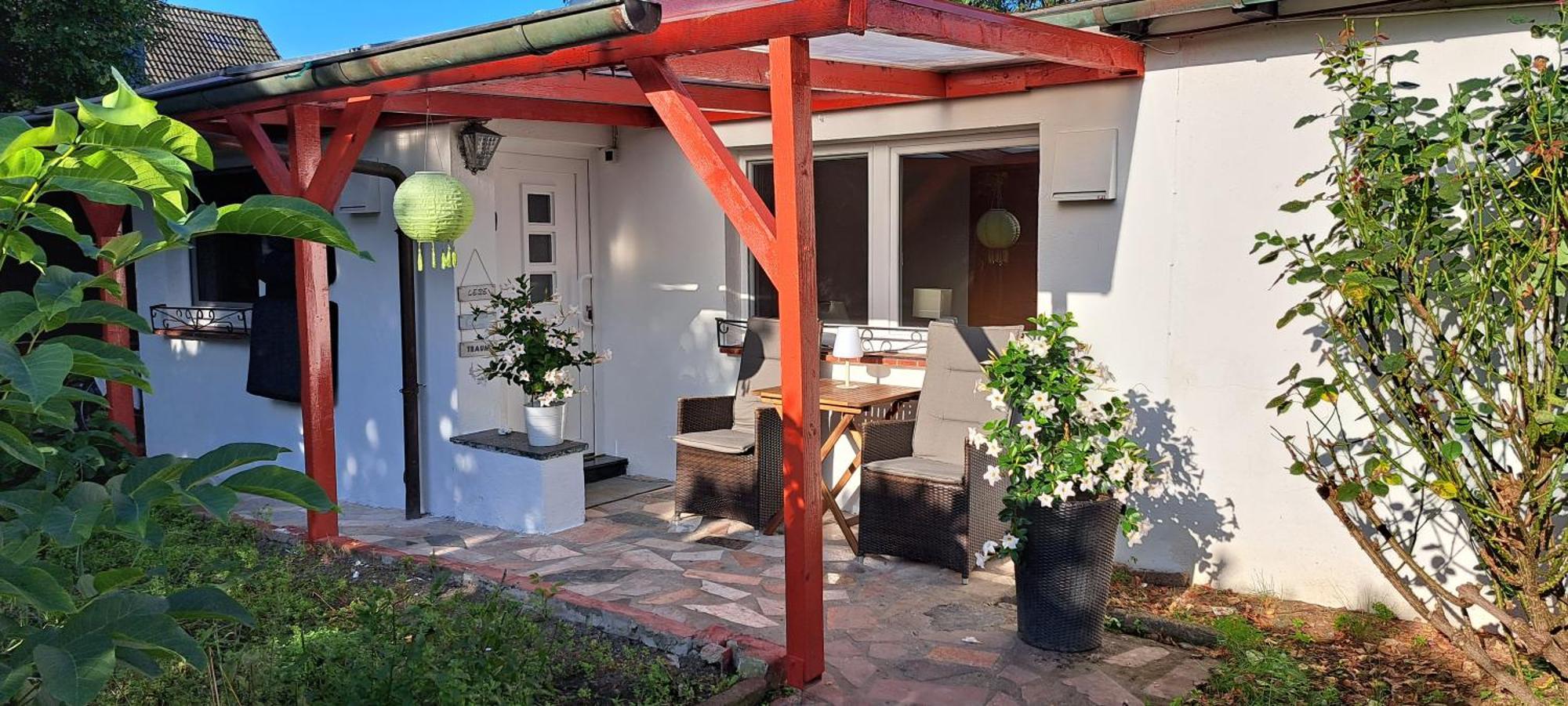 Bungalow an der Tanne mit überdachter Terrasse Düsseldorf Exterior foto